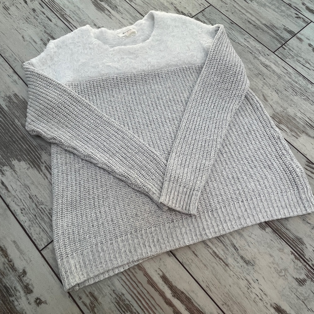 Two by Vince Camuto Women’s Size Small Two-Toned Sweater – Gray & White Knit